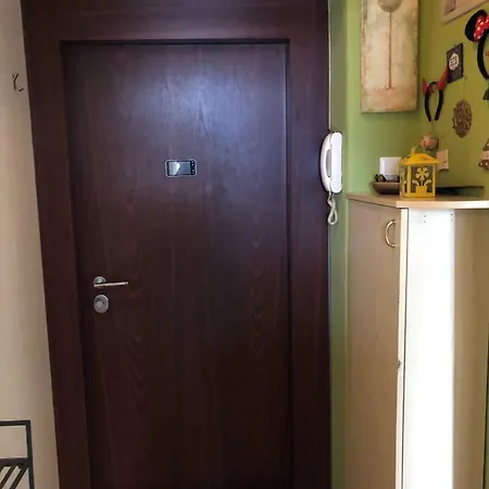 Fair / Free Parking Apartment *